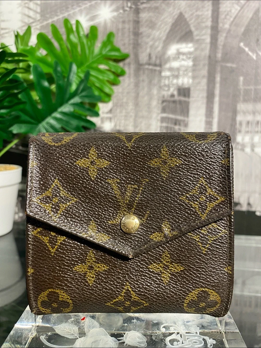 Authentic Vintage Louis Vuitton Monogram Elise Envelope Flap Closure Wallet